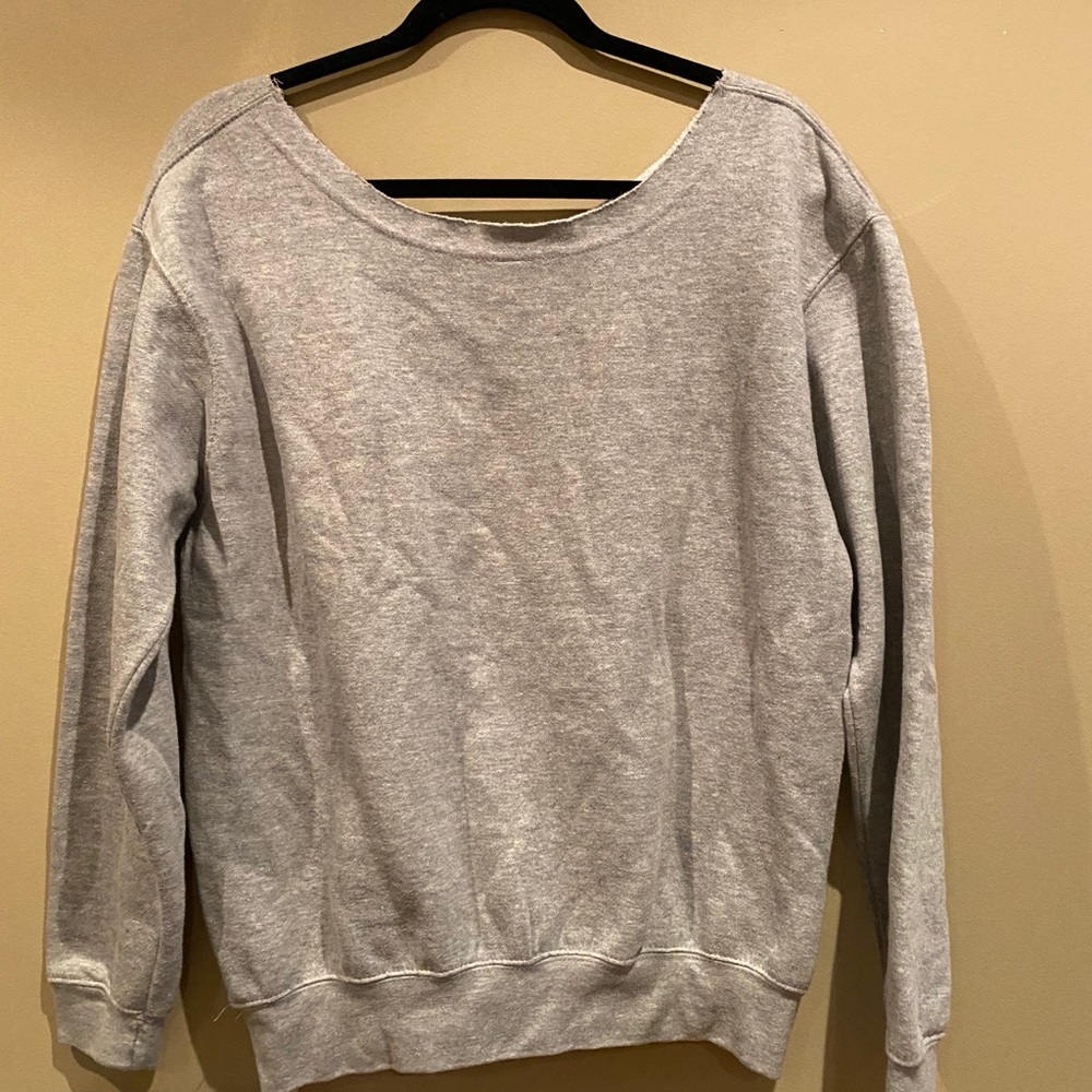 FRIENDS SWEATER - Picture 2 of 3